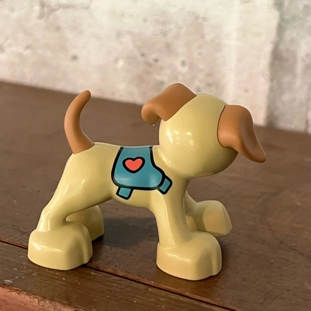 Lego Duplo Tan Puppy Dog Pet W/ Heart Vest Harness Service Dog Companion - Picture 3 of 6